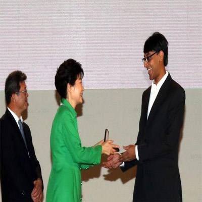Indian-origin mathematician Manjul Bhargava awarded Fields Medal